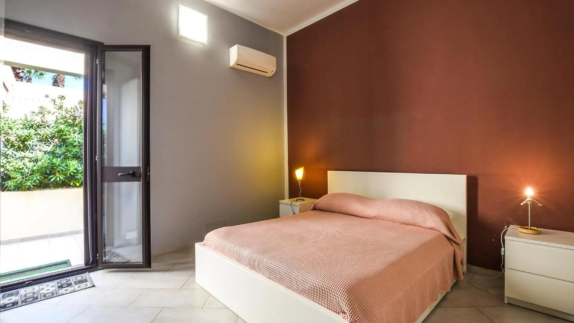 5 Bedroom Gorgeous Home In Brucoli Ferienhaus